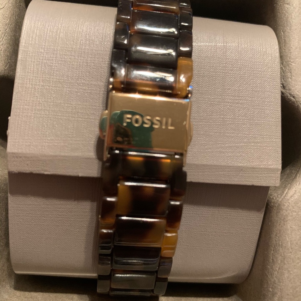 Fossil Watch - Picture 2 of 4